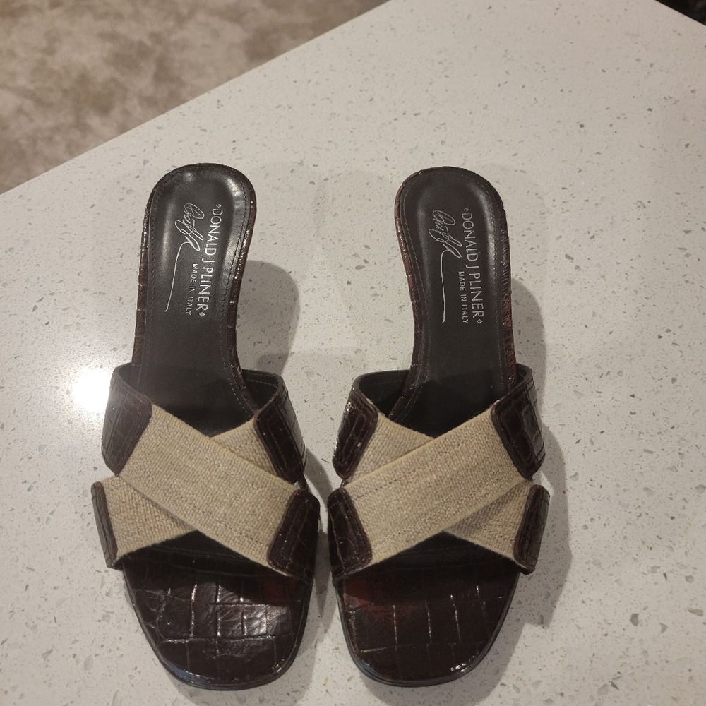 Donald J. Pliner Women's Brown and Tan Sandals